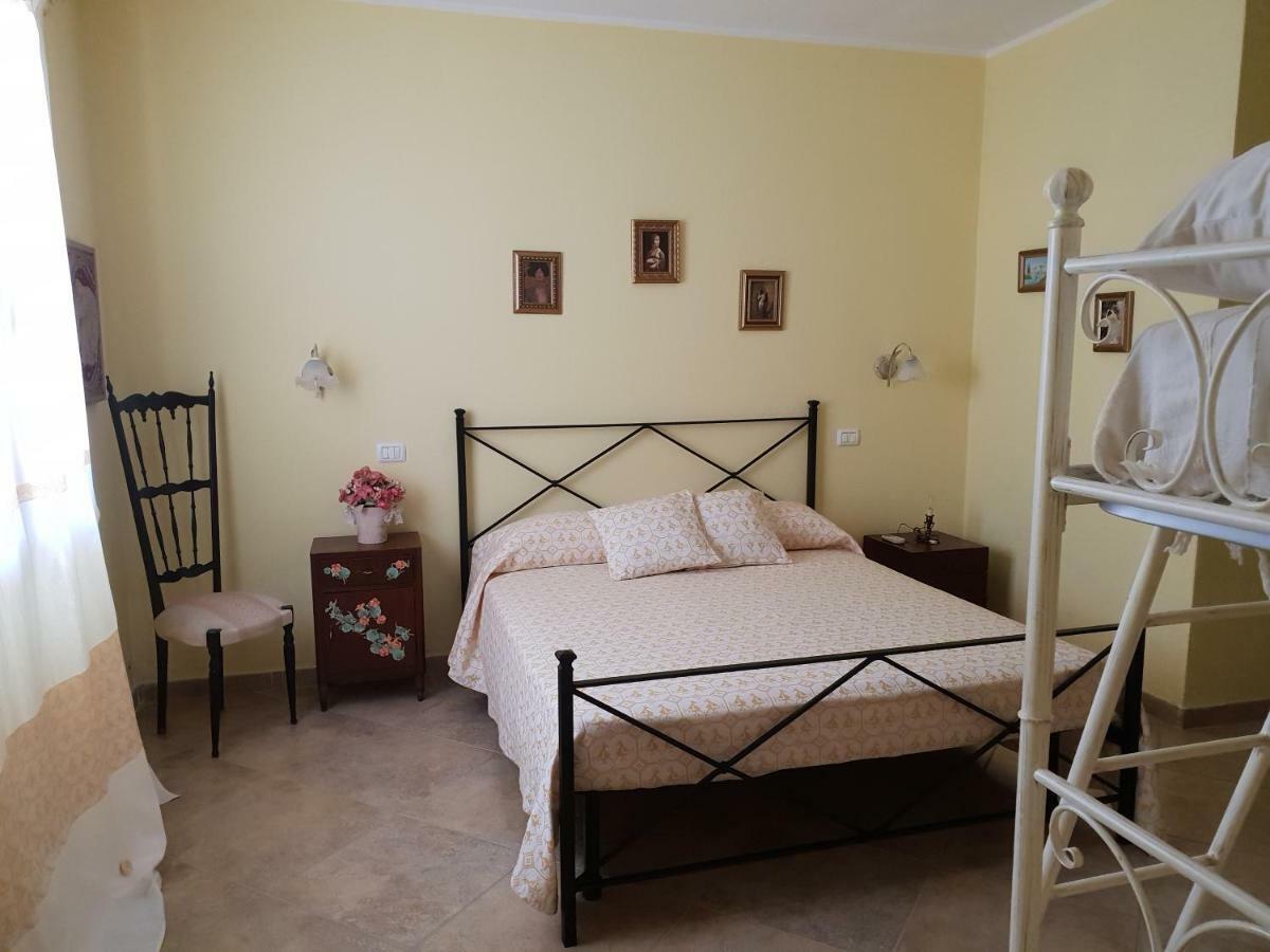 Villa Renzo E Lucia Sant Isidoro  エクステリア 写真